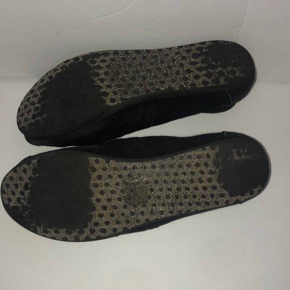 Toms - Picture 4 of 5